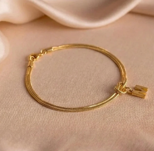 Forever Knot med berlock