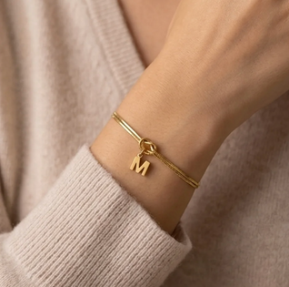 Forever Knot med berlock